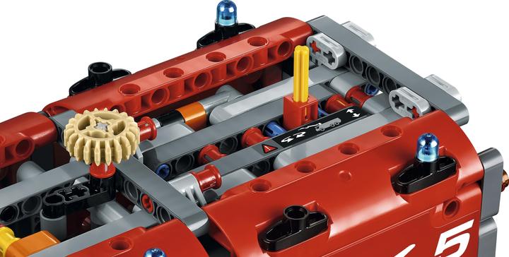 Produktbild LEGO Flughafen-Löschfahrzeug (42068, LEGO Technic)
