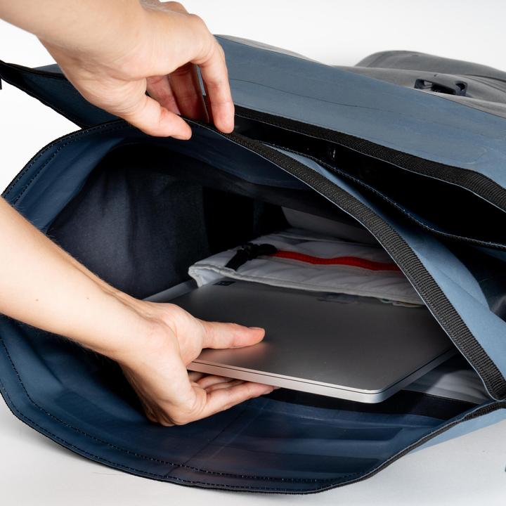 Image du produit Itiwit Sac à dos étanche, en 2 parties (pour affaires sèches et humides) 35 L (35 l)