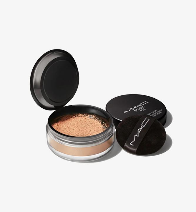 Image du produit MAC Cosmetics Studio F / Blurring Weightl Powder Med.D. (Moyennement foncé)