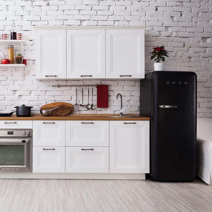 Image du produit Smeg Style rétro FAB28LBL5 (270 l)