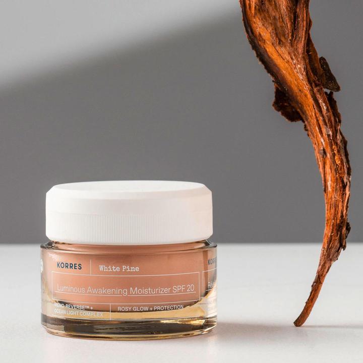 Produktbild Korres White Pine Belebende Feuchtigkeitscreme für strahlende Haut SPF20 (40 ml, Tagescreme, SPF 20)