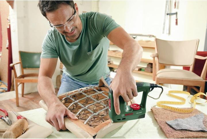 Produktbild Bosch Home & Garden Tacker PTK 14 EDT