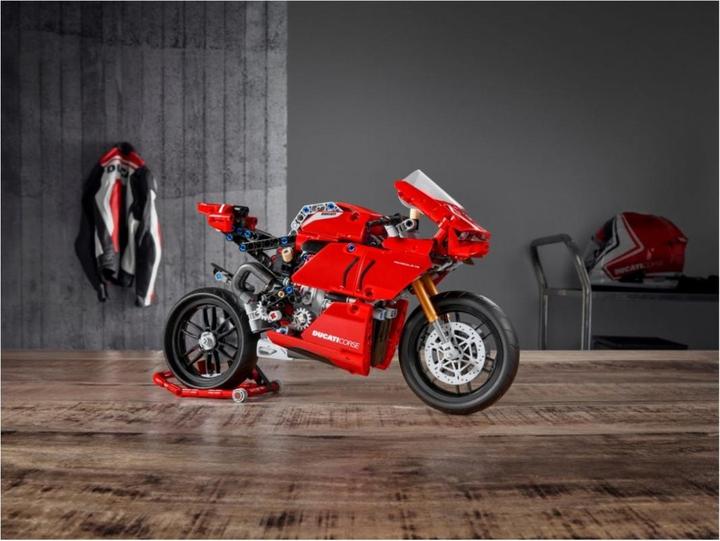 Image du produit LEGO Ducati Panigals V4 R (42107, LEGO Technic)