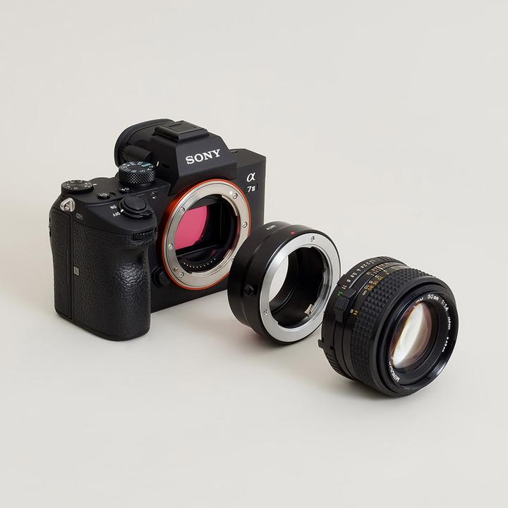 Actual product image Urth Lens Mount Adapter Minolta Rokkor (SR / MD / MC) to Sony E