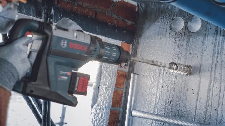 Produktbild Bosch Professional Zubehör PRO SDS max-9 Break Through Bohrer, 45 x 450 x 600 mm (45 mm)