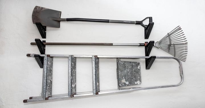 Actual product image 4boarder Wall bracket (Ski holder)