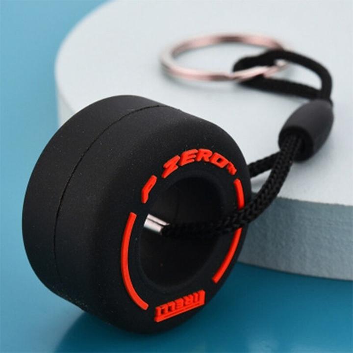 Actual product image PhoneLook Porte-clés / bijoux universel Pneu P Zero Pirelli F1 Sport