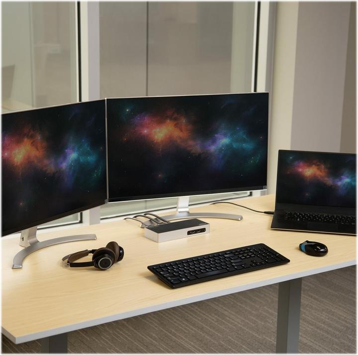 Actual product image StarTech USB 3.0 Dual Monitor Docking Station - USB to HDMI - USB to VGA or DVI - USB 3.0 Dock - Port Re... (Docking port (proprietary), 2 Ports)
