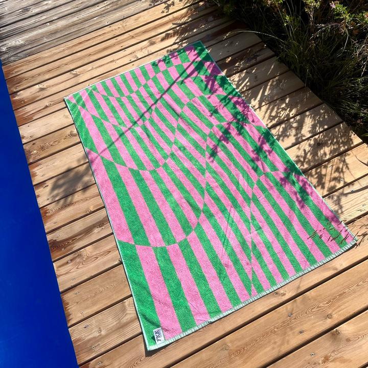 Actual product image Frau Kunz Onda Luce pink & green bath towel (100 x 150 cm)