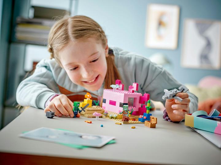 Actual product image LEGO The Axolotl House (21247, LEGO Minecraft)