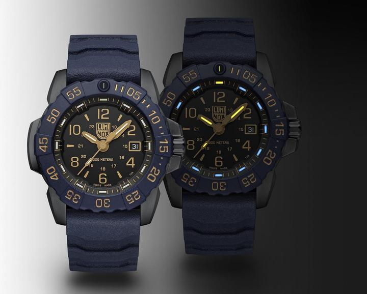 Image du produit Luminox NAVY SEAL STEEL 3250 SERIES (Montre de plongée, 45 mm)