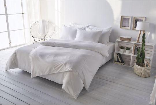 Produktbild Living Home Uni Satin II (30 x 30 cm)