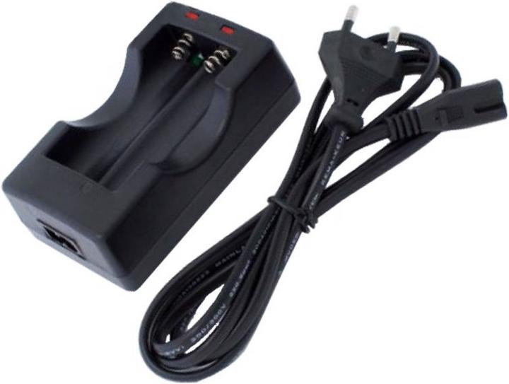 Actual product image AccuCell Ladegerät für 1 oder 2 Stück 18650 Li-ion Akku, 17670 Li-ion Akku (Chargers without battery)
