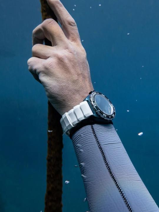 Actual product image Nubeo NB-6092-02 Sphyrnidae Limited (Diving watch)