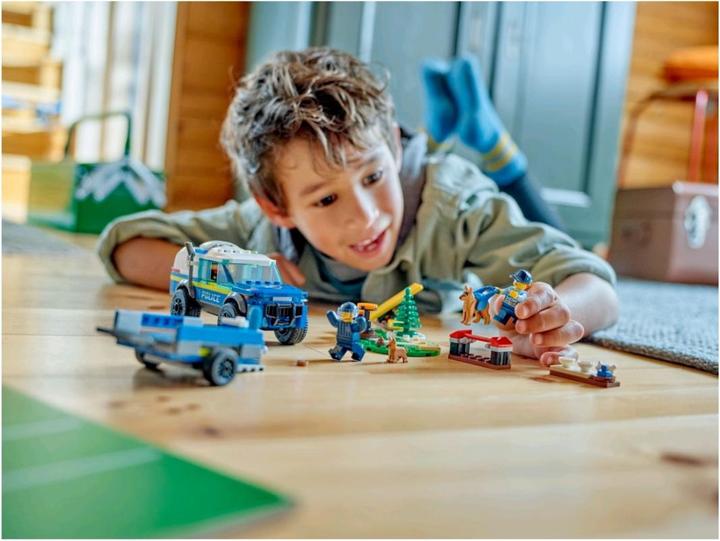 Produktbild LEGO Mobiles Polizeihunde-Training (60369, LEGO City)