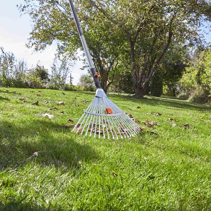 Actual product image Gardena Adjustable broom