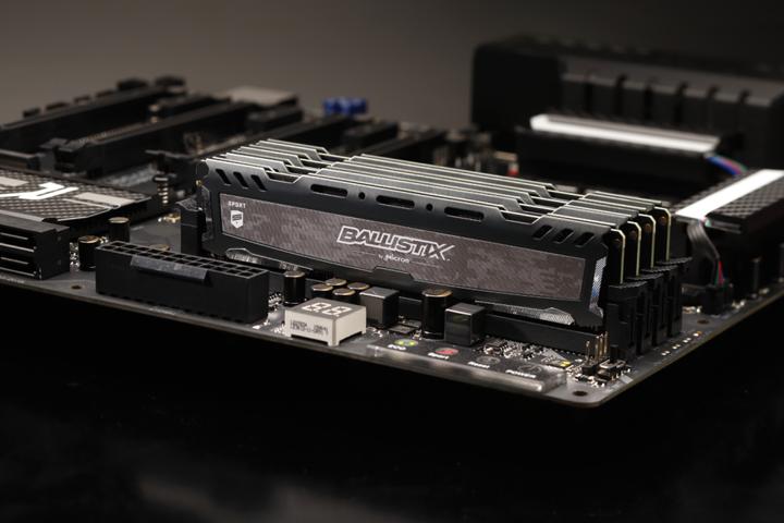 Produktbild Crucial BLS2K16G4D32AESB (2 x 16GB, 3200 MHz, DDR4-RAM, DIMM)