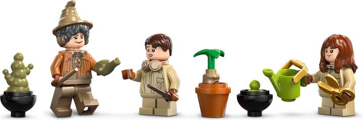 Produktbild LEGO Schloss Hogwarts: Kräuterkundeunterricht (76445, LEGO Harry Potter)