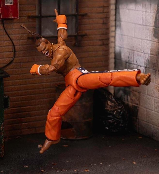 Actual product image Jada Street Fighter II Dee Jay 6" Figure