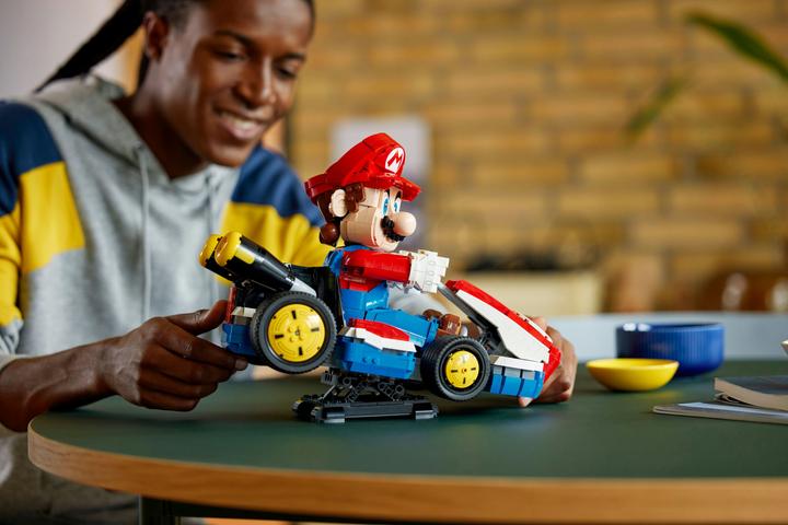 Produktbild LEGO Mario & Standard-Kart (72037, LEGO Super Mario, LEGO Seltene Sets)
