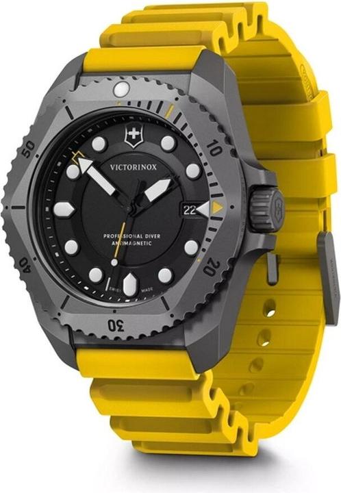 Actual product image Victorinox Dive Pro Quartz (Diving watch, 43 mm)