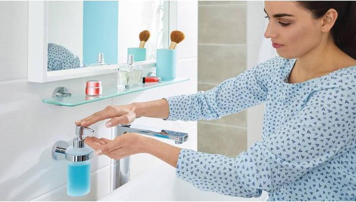 Actual product image tesa SMOOZ soap dispenser incl. adhesive solution without drilling