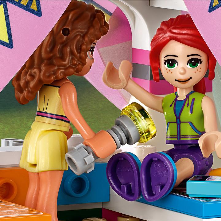 Produktbild LEGO Camping in Heartlake City (41392, LEGO Friends)
