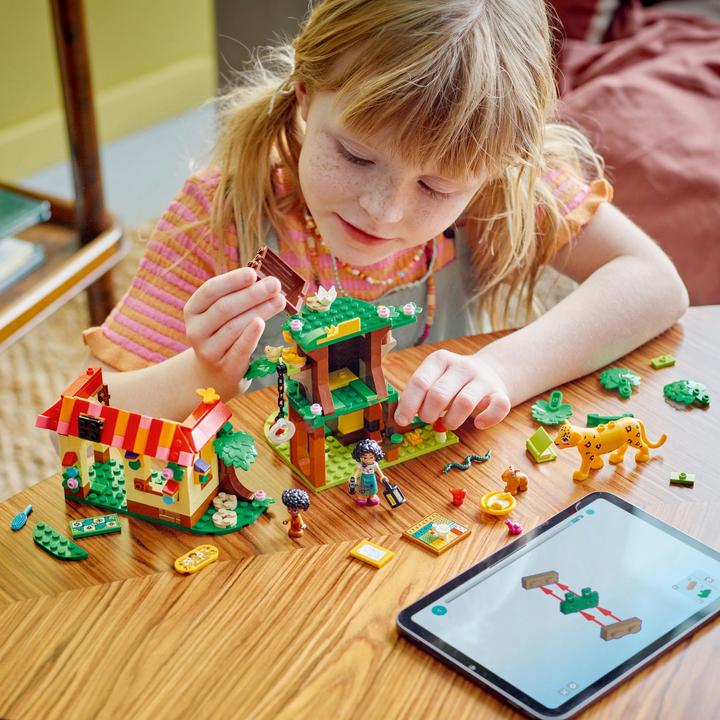 Image du produit LEGO La ferme des animaux d'Antonio (43251, LEGO Disney)