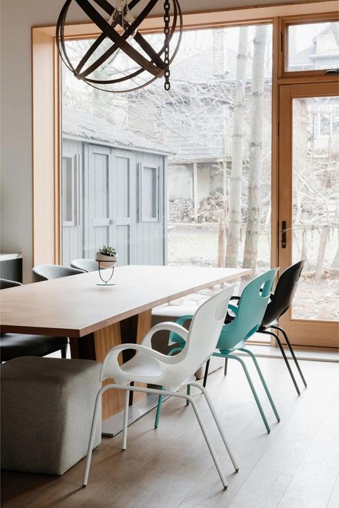 Actual product image Umbra oh chair