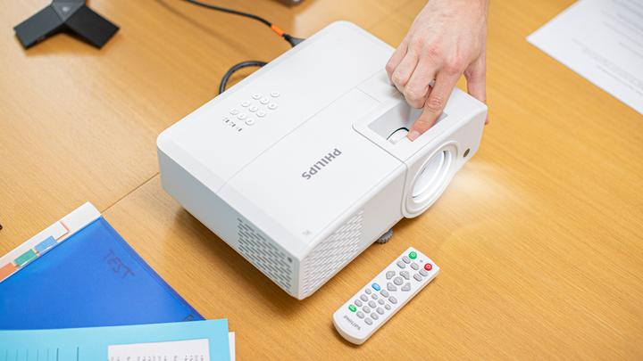 Actual product image Philips ProPix 650 - Videoprojektor Eco-Modus 29dB, Lautsprecher, Fernbedienung (WXGA, 4000 lm)