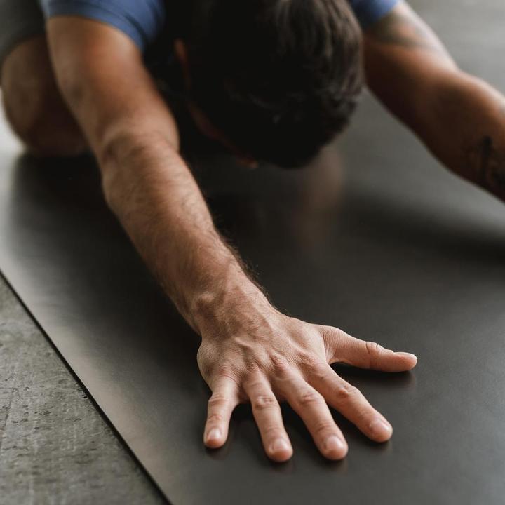 Produktbild Lotuscrafts Yogamatte Pure Zen-Schwarz (4 mm)