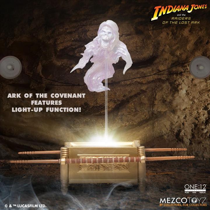 Actual product image Mezco Toys Indiana Jones Action Figure 1/12 Major Toht and Ark of the Covenant Deluxe Boxed Set 16 cm