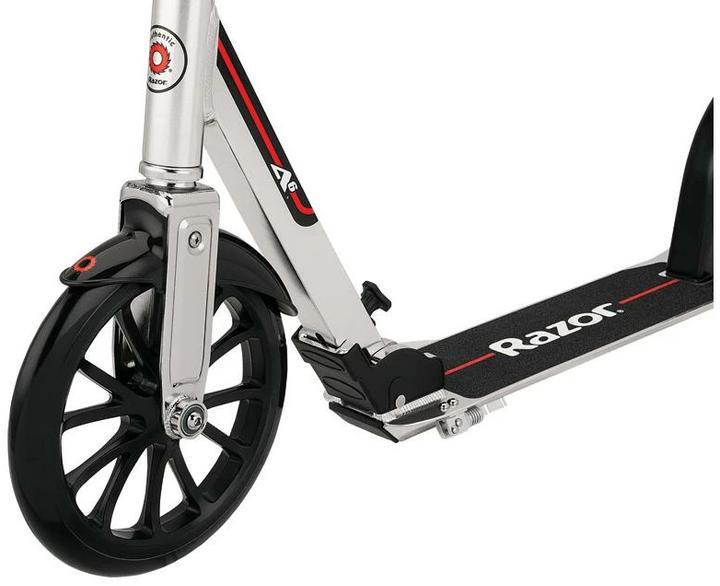 Immagine prodotto Razor Scooter A6 - Argento 23L (MC2)