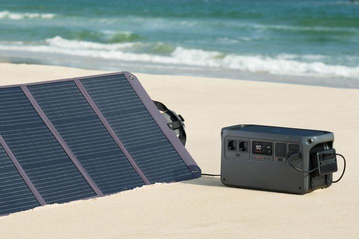 Actual product image DJI 120 W solar panel from Zignes (Drone charger)