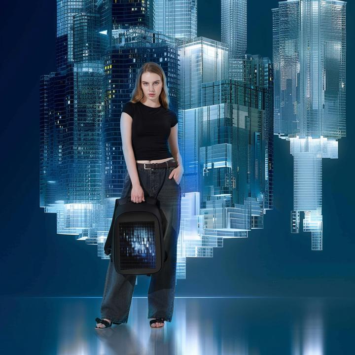 Image du produit Carbon Tech Cyber AI Rucksack mit integriertem LED-Display
