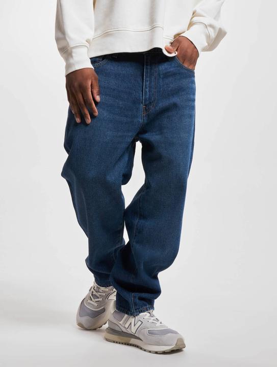 Actual product image Levis Stay Loose Tapered Crop Jeans - 95917 (32)