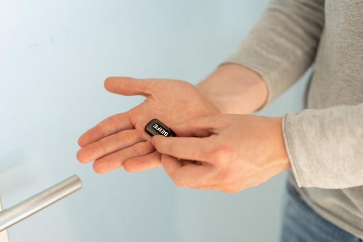 Produktbild Troika Schlüsselanhänger Seifenblase Schwarz, Silber