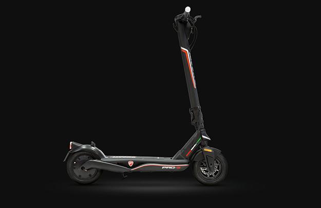 Produktbild Ducati E-Scooter Pro-III (25 km/h, 50 km, 350 W)