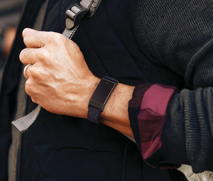 Actual product image Fitbit woven band (Plastic)