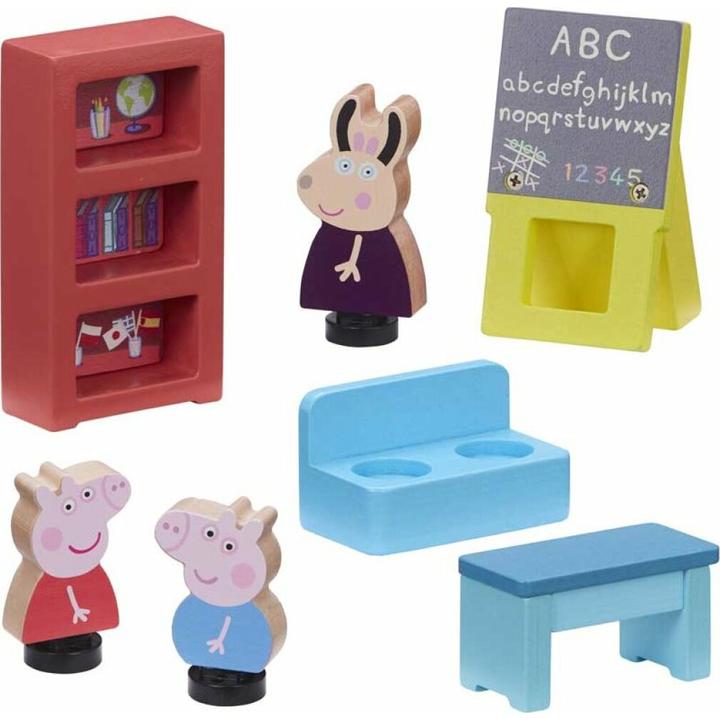 Actual product image Peppa Pig Tm Toys Figure - Wooden School (455977)