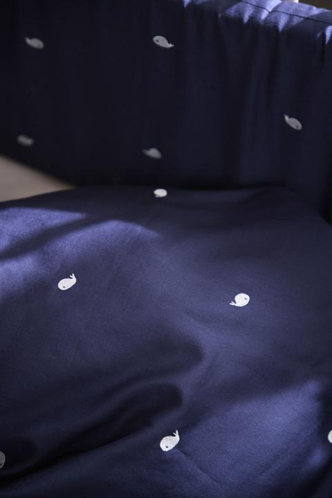 Actual product image Filibabba Baby bed linen GOTS (70x100 cm) - Embroidered Christian the Whale - Midnight (70 x 100 cm, 40 x 45 cm)