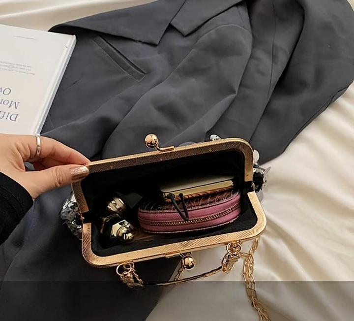 Produktbild Only-Bags.Store Schicke Vintage-inspirierte Crossbody-Tasche mit verstellbarem Riemen und Pailletten-Akzenten