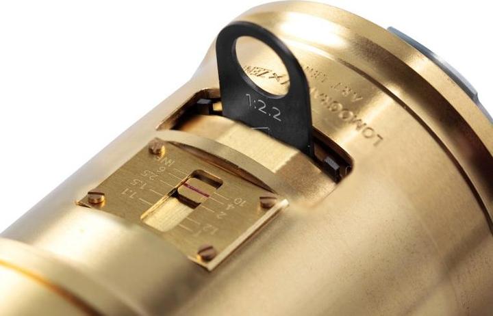 Image du produit Lomo Objectif Petzval 85mm f/2.2 Canon Mount (Canon EF, Plein format)