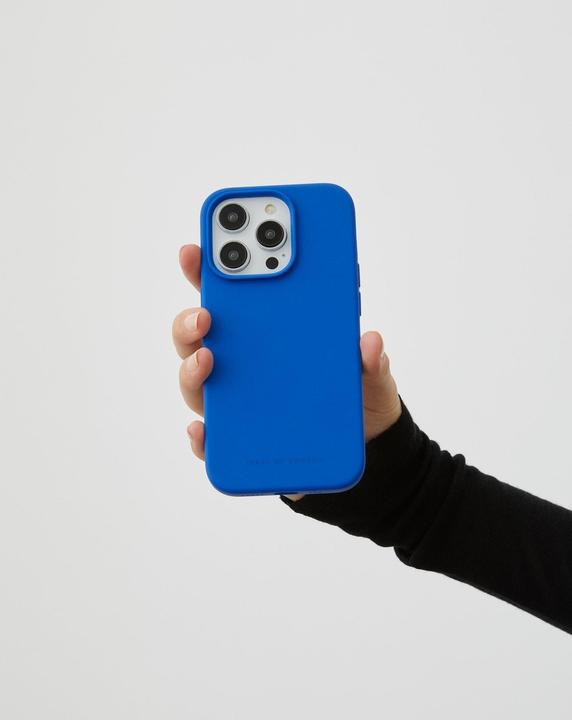 Image du produit iDeal Of Sweden Designer Silicone-Cover Bleu Cobalt (Apple iPhone 15 Pro Max)