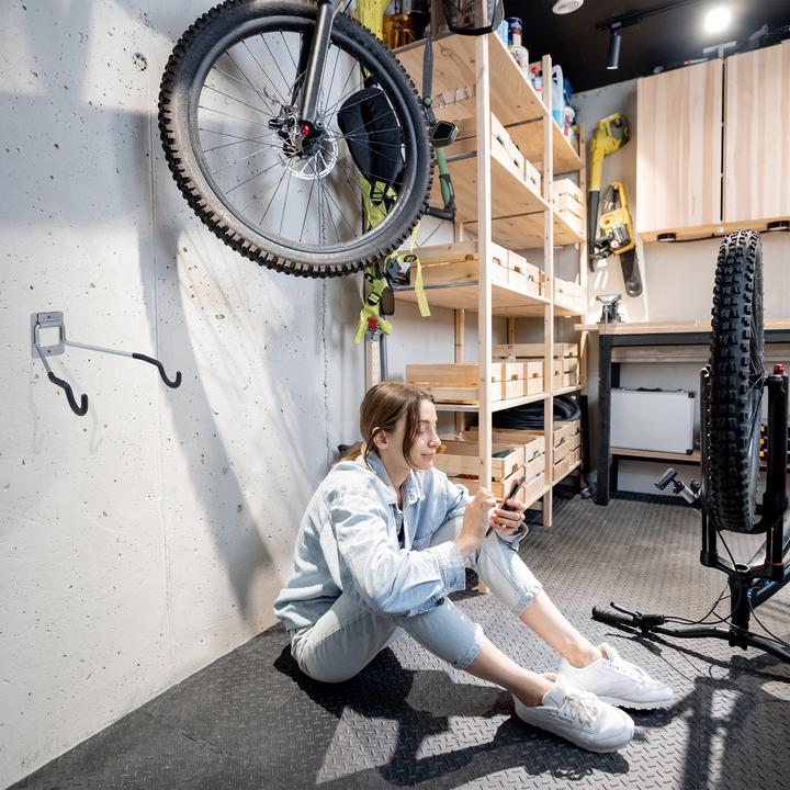 Actual product image Relaxdays Bike wall mount