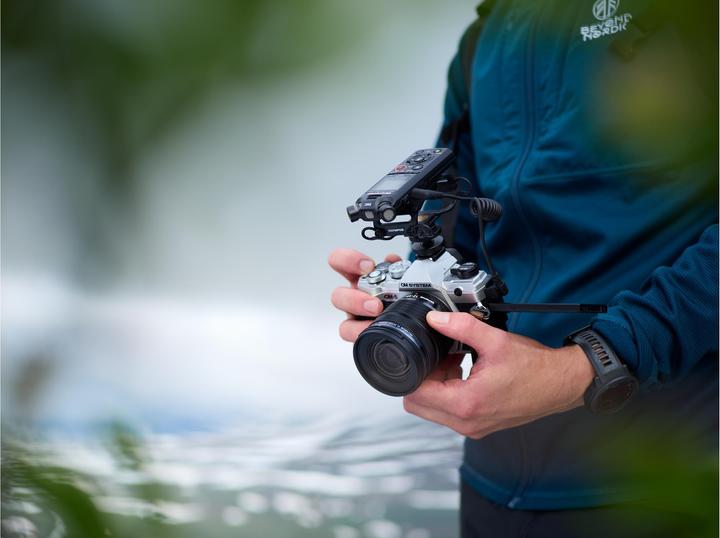 Productafbeelding OM System OM-5 (12 - 45 mm, 20.40 Mpx, 4/3)