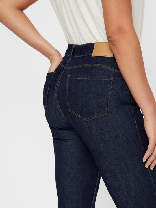 Actual product image Vero Moda VMSEVEN Normal Waist Slim Fit Jeans (M)
