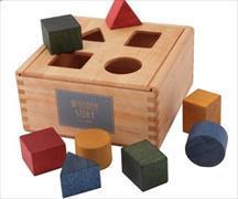 Produktbild Wooden Story Rainbow Shape Sorter Box (Englisch)