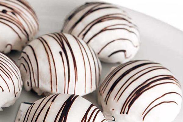 Actual product image Silikomart Half-Spheres (3 cm)