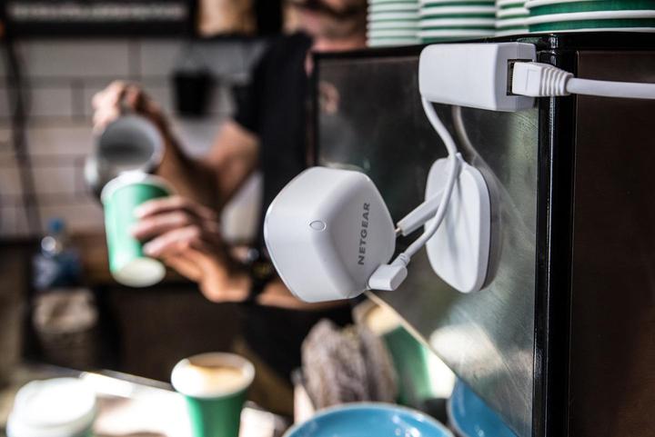 Actual product image Arlo Q Plus VMC3040S (1920 x 1080 Pixels)